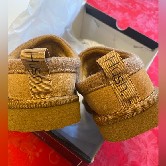 Hush Suede Slippers - Picture 5 of 5